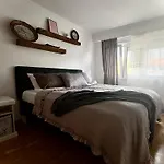 Apartmán Toby Old Town-3rd Floor-stairs Only-public On Street Self Parking