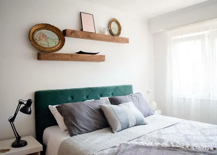 아파트 Toby Old Town-3rd Floor-stairs Only-public On Street Self Parking *